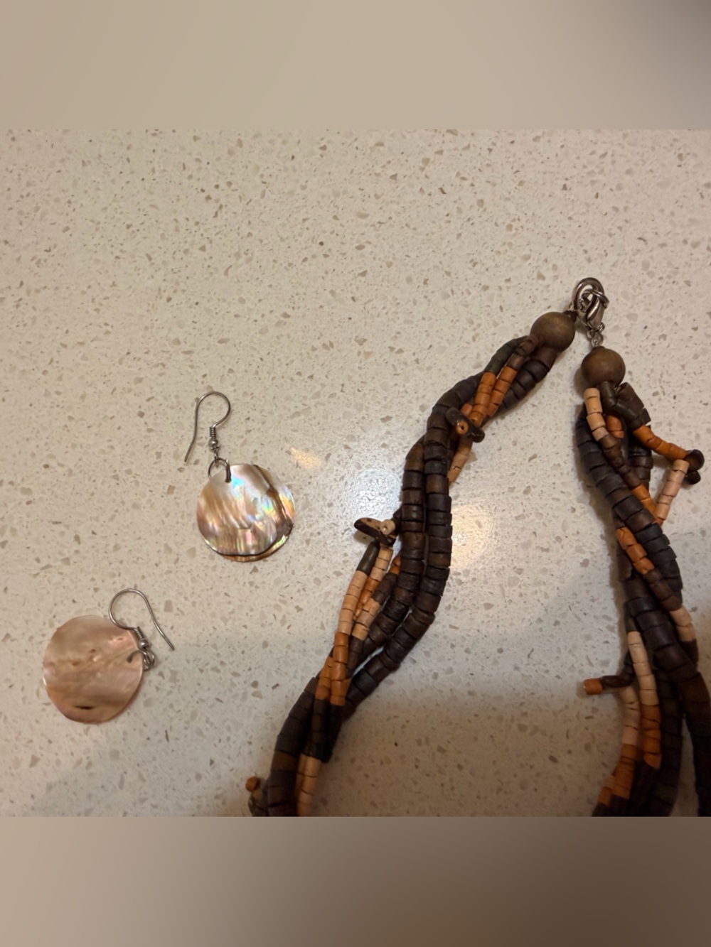 Vintage Hawaiian necklace and earrings - Picture 4 of 4